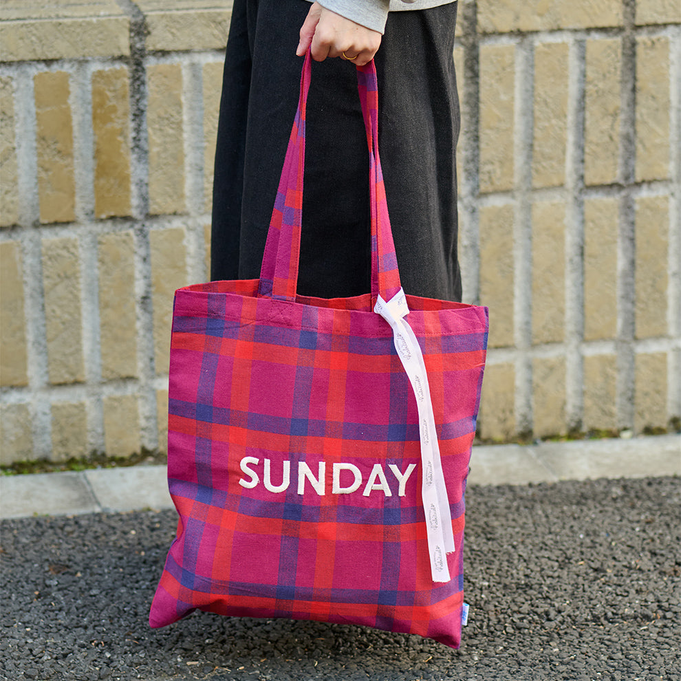 【EC限定】アビチュアル SUNDAY 刺繍トートバッグ レッド【2026年SS新作】