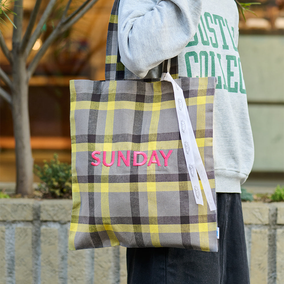 【EC限定】アビチュアル SUNDAY 刺繍トートバッグ レッド【2026年SS新作】